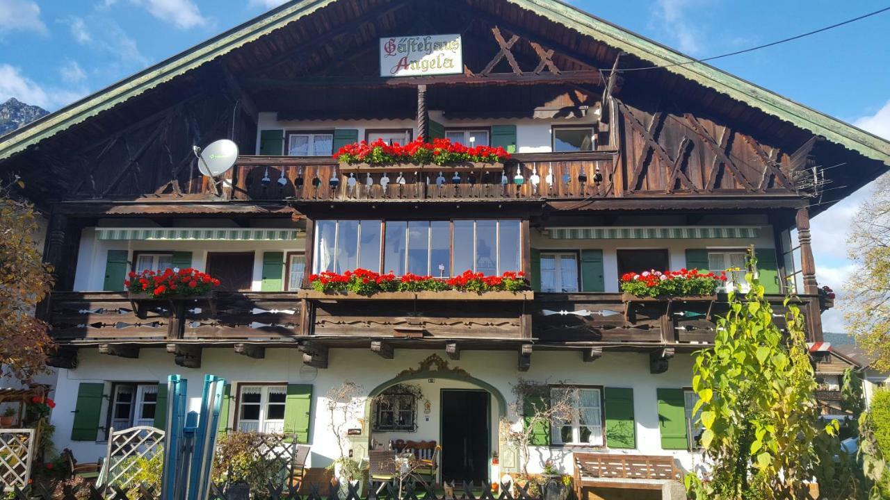 Gaestehaus Angela ガルミッシュ・パルテンキルヒェン エクステリア 写真